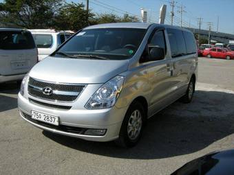 2008 Hyundai Starex Pictures