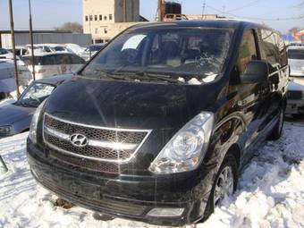 2008 Hyundai Starex Images