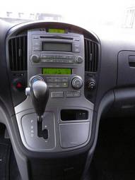 2008 Hyundai Starex Pictures