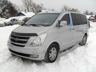 2008 Hyundai Starex Photos