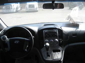 2008 Hyundai Starex Pictures