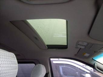 2008 Hyundai Starex Images