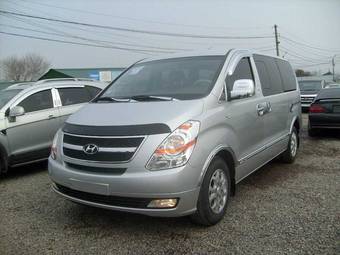 2008 Hyundai Starex Photos