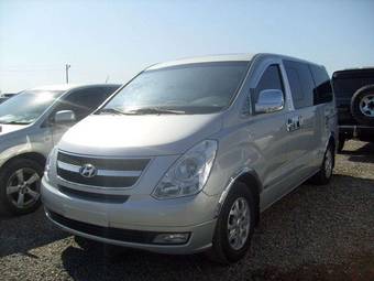 2008 Hyundai Starex Photos