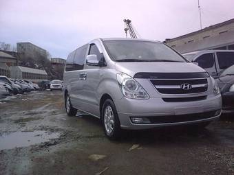 2008 Hyundai Starex Photos