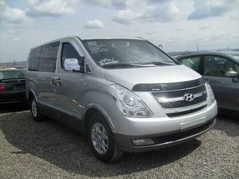 2008 Hyundai Starex Photos