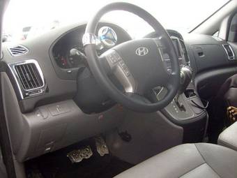 2008 Hyundai Starex Pictures