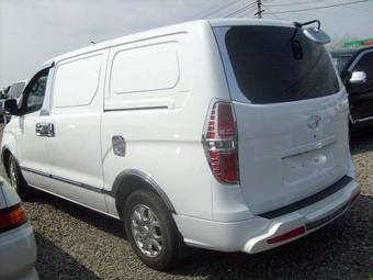 2008 Hyundai Starex Photos