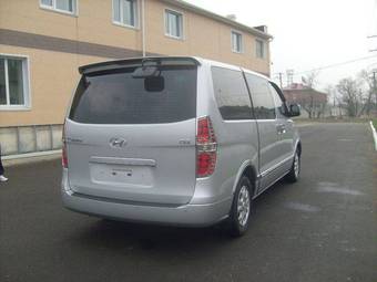 2008 Hyundai Starex Photos