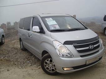 2008 Hyundai Starex Photos