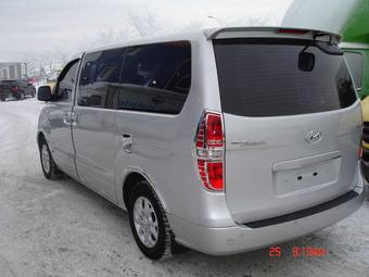 2008 Hyundai Starex Pics