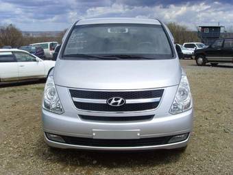 2008 Hyundai Starex Photos