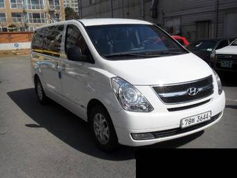 2008 Hyundai Starex Photos