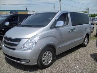 2008 Hyundai Starex Photos