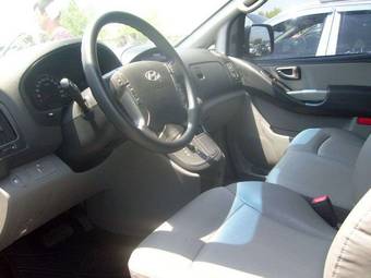 2008 Hyundai Starex Pictures