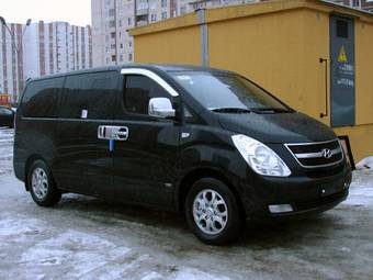 2009 Hyundai Starex Pictures