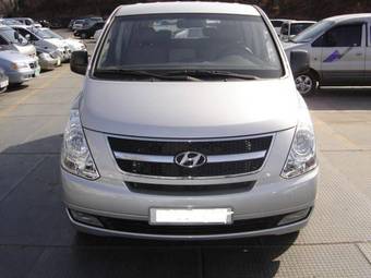 2009 Hyundai Starex Pictures