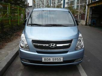 2009 Hyundai Starex Pictures