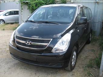 2009 Hyundai Starex Photos