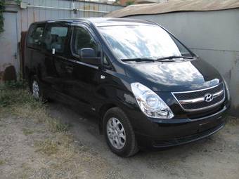 2009 Hyundai Starex Pictures