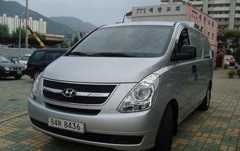 2009 Hyundai Starex Photos