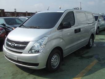 2009 Hyundai Starex Photos