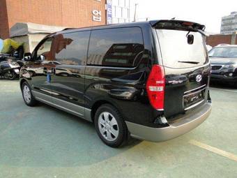 2009 Hyundai Starex Photos
