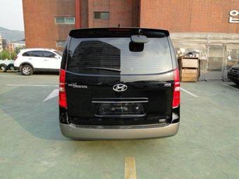 2009 Hyundai Starex Photos