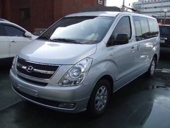 2009 Hyundai Starex Photos