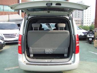 2009 Hyundai Starex Pictures