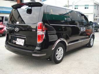2009 Hyundai Starex Images