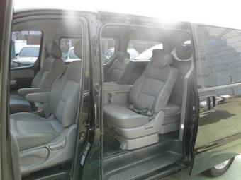 2009 Hyundai Starex Images