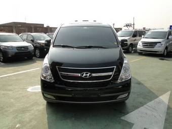 2009 Hyundai Starex Photos