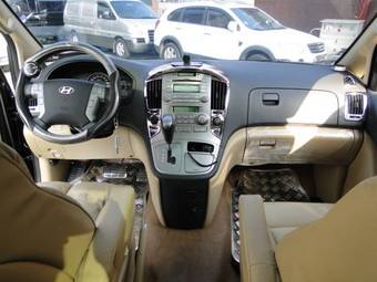 2009 Hyundai Starex Pics