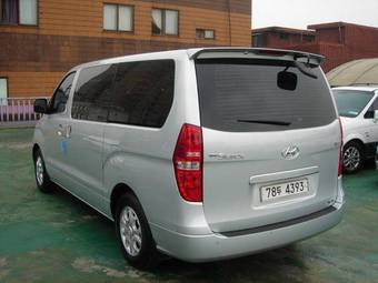 2009 Hyundai Starex Pictures