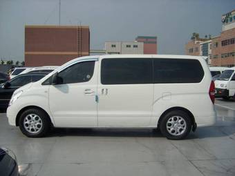 2009 Hyundai Starex Pictures