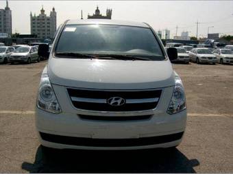 2009 Hyundai Starex Photos