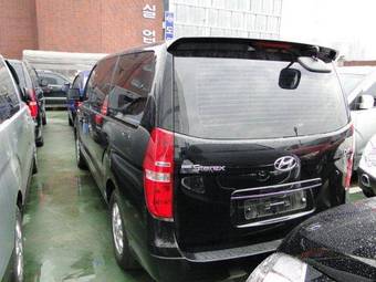 2009 Hyundai Starex Images