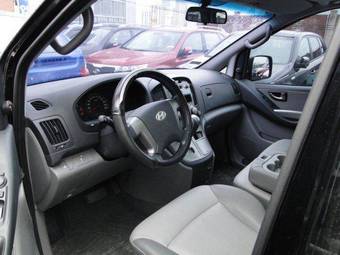 2009 Hyundai Starex Pics