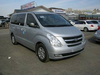2009 Hyundai Starex Pictures