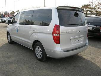 2009 Hyundai Starex Pictures