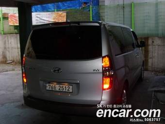 2009 Hyundai Starex Photos