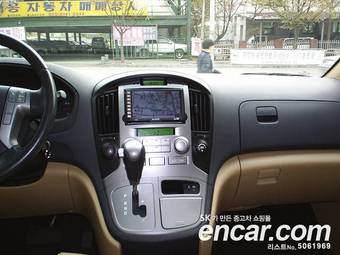 2009 Hyundai Starex Photos