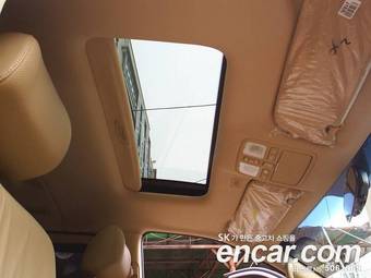 2009 Hyundai Starex Images