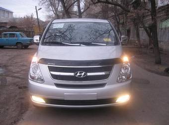 2009 Hyundai Starex Images