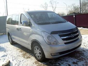 2009 Hyundai Starex Pictures