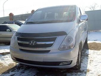 2009 Hyundai Starex Photos