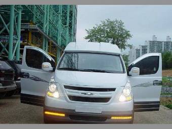 2009 Hyundai Starex Pictures