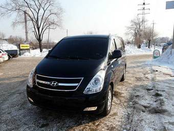 2009 Hyundai Starex Pictures