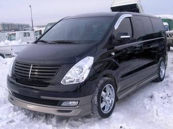 2009 Hyundai Starex Photos